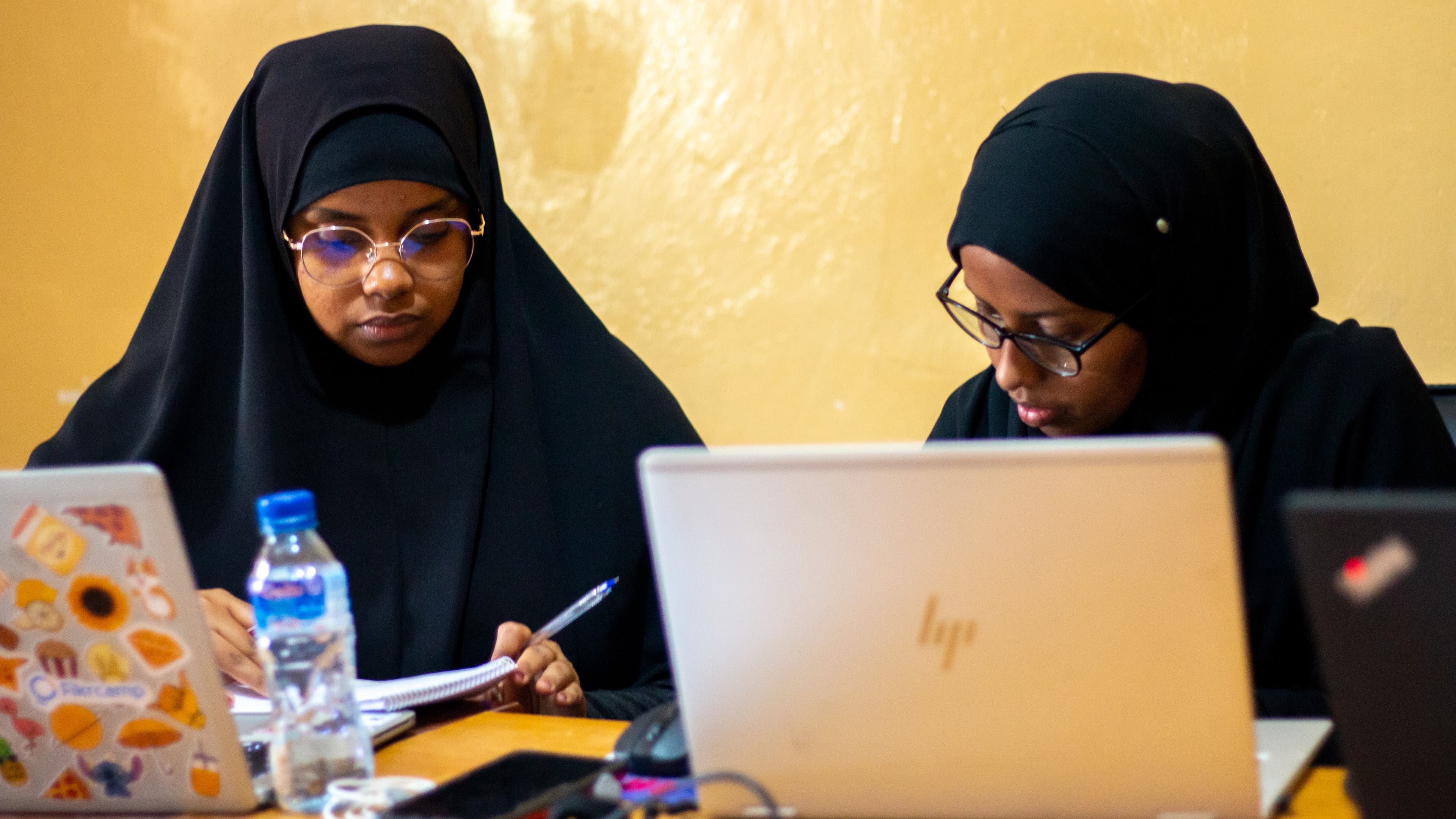 Students coding at Fikrcamp